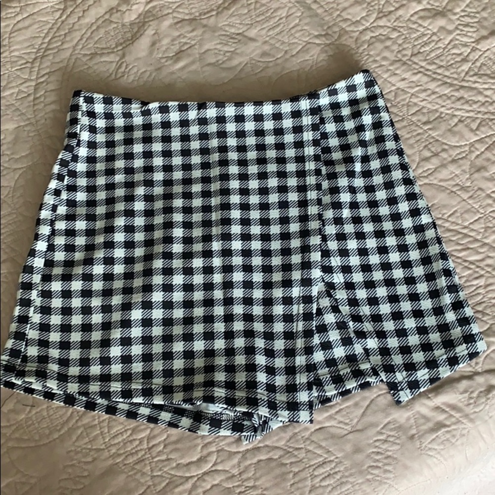 SHEIN Black and White gingham skort